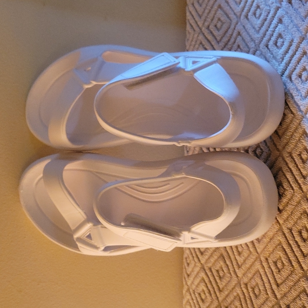 Women's sandals